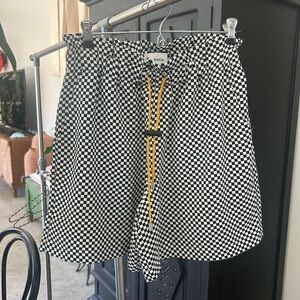 KkCo Black & White Checkerboard Drawstring Women’s Shorts (M)